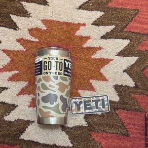 YETI Camo Tumbler 20oz